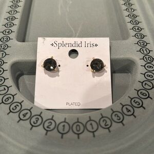 Costume 6mm diameter labradorite stud earrings